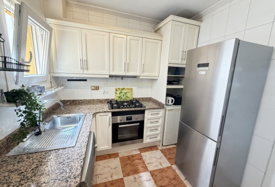 Resale - Apartment / flat - Villamartin