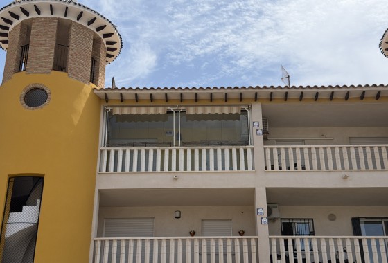 Resale - Apartment / flat - Villamartin
