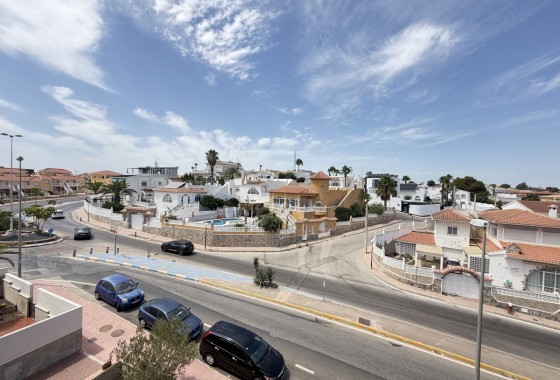 Resale - Apartment / flat - Villamartin