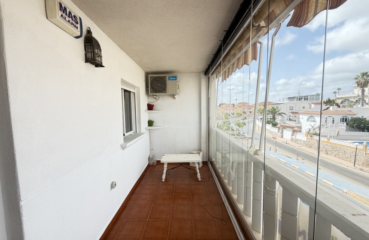 Resale - Apartment / flat - Villamartin