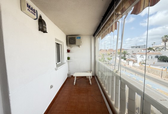 Resale - Apartment / flat - Villamartin