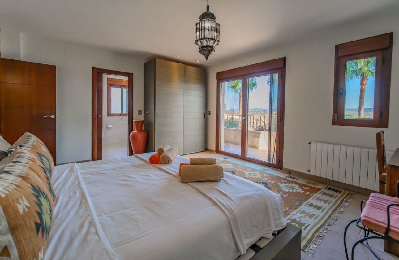 Resale - Villa - Torremendo