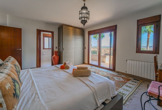Resale - Villa - Torremendo