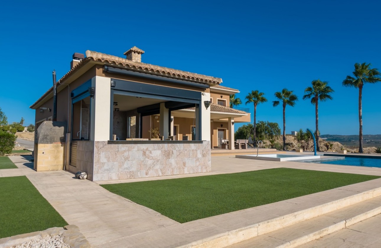 Resale - Villa - Torremendo