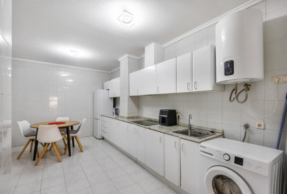 Reventa - Apartamento / piso - Torrevieja - Centro