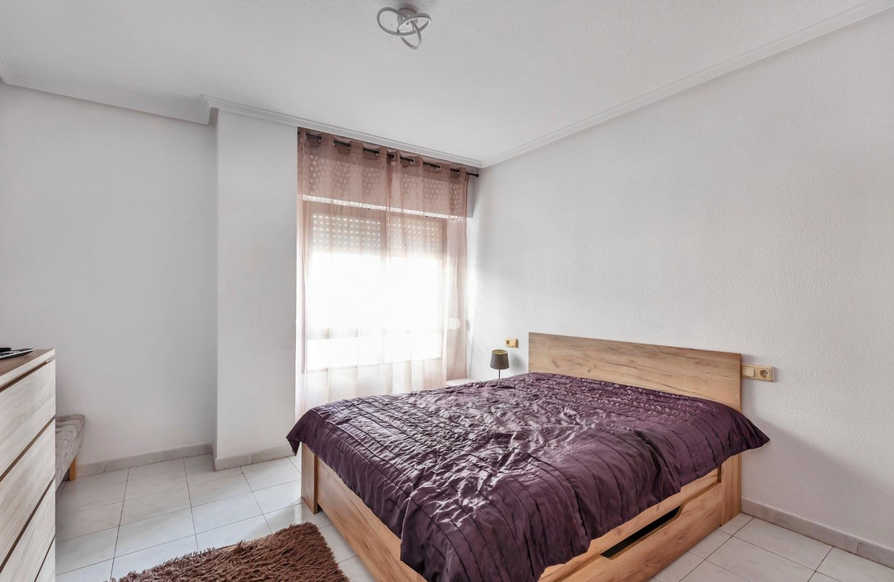 Reventa - Apartamento / piso - Torrevieja - Centro