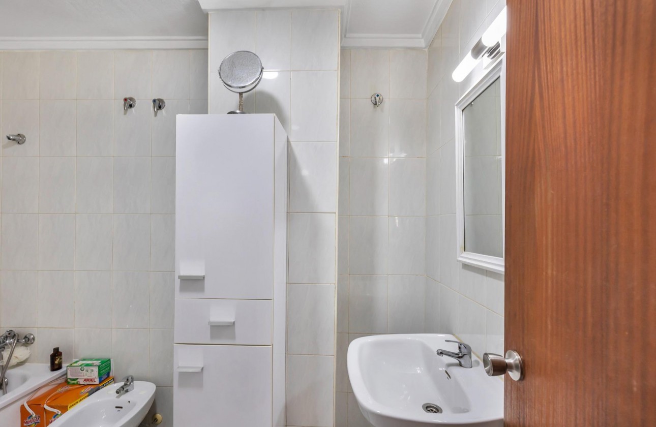 Reventa - Apartamento / piso - Torrevieja - Centro