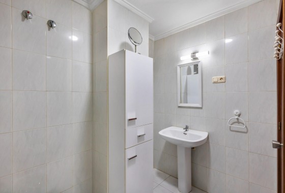 Reventa - Apartamento / piso - Torrevieja - Centro