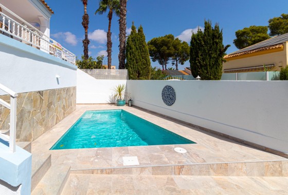 Revente - Villa - Orihuela Costa - Villamartin