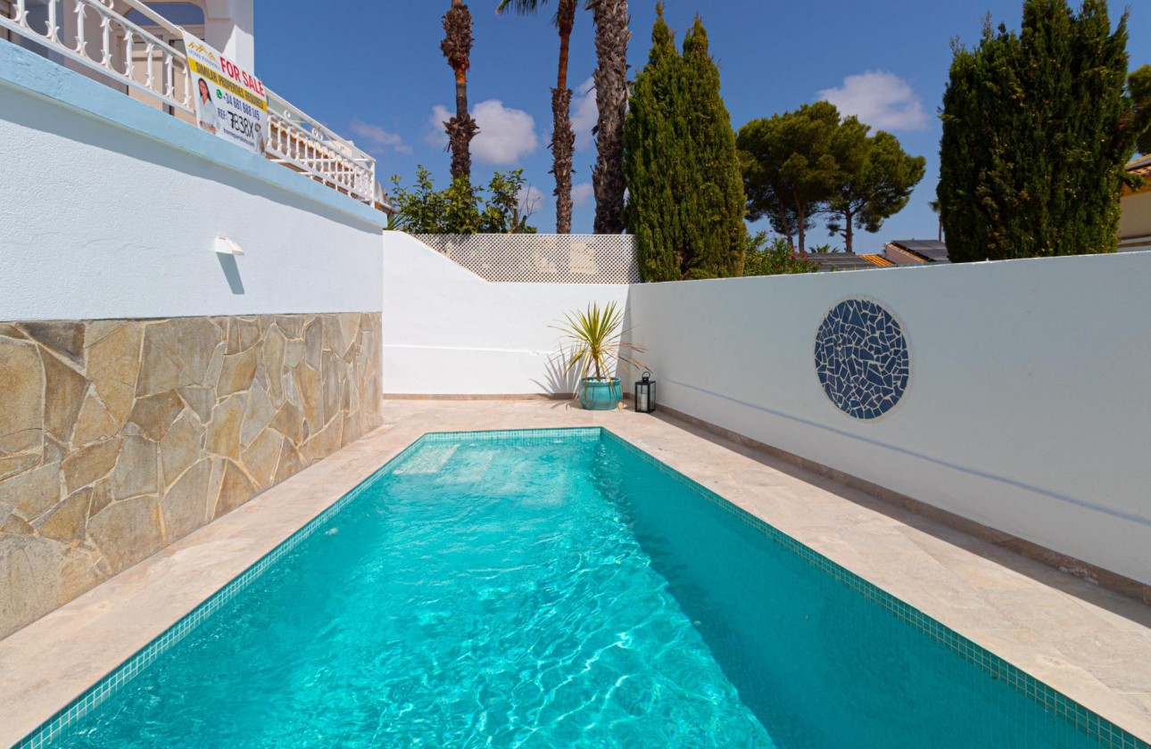 Revente - Villa - Orihuela Costa - Villamartin