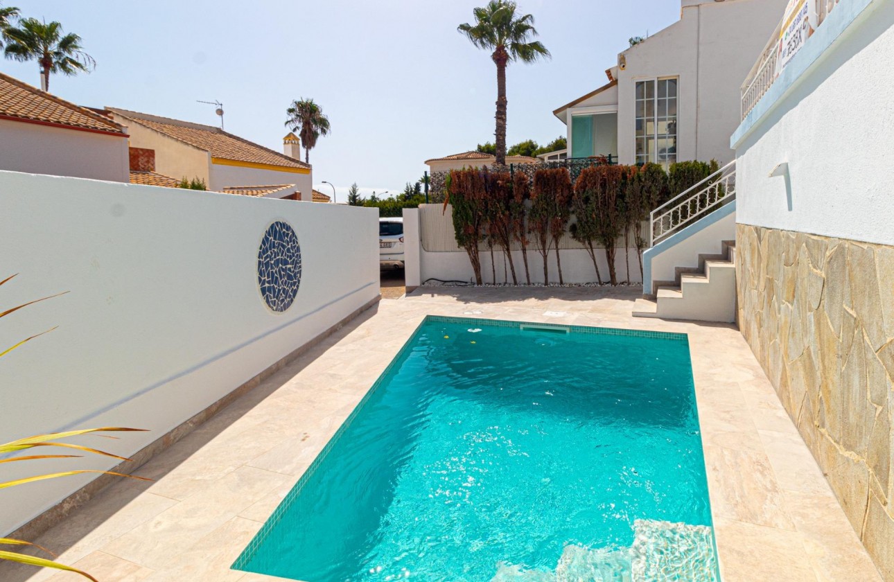Revente - Villa - Orihuela Costa - Villamartin