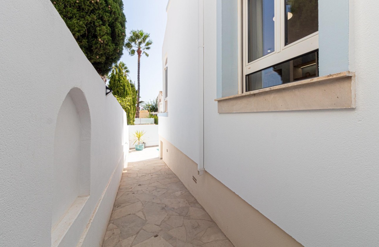 Revente - Villa - Orihuela Costa - Villamartin