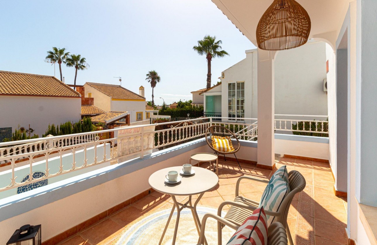Revente - Villa - Orihuela Costa - Villamartin