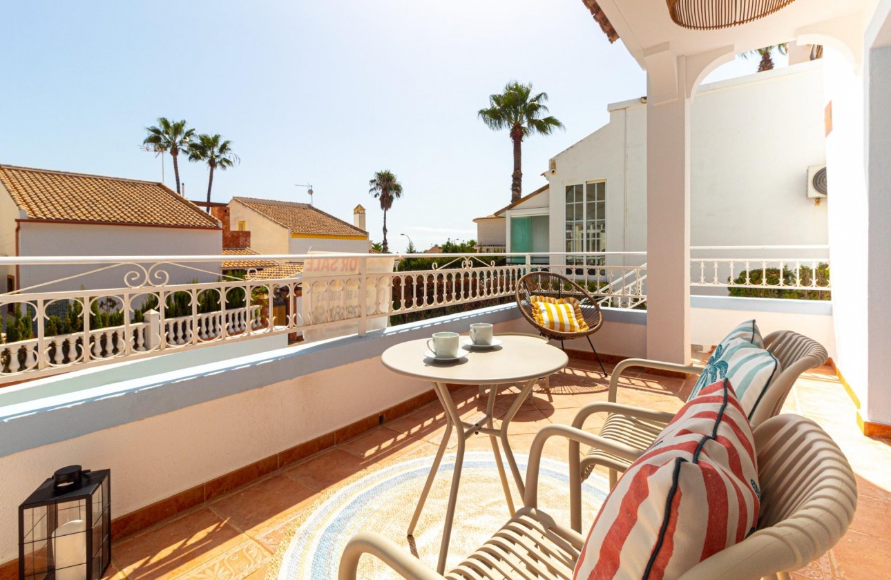 Revente - Villa - Orihuela Costa - Villamartin