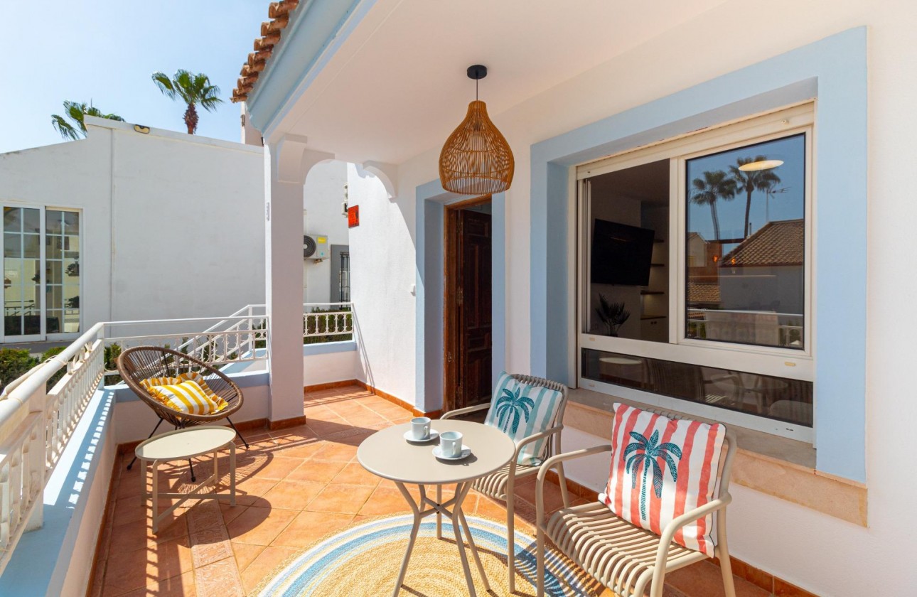 Revente - Villa - Orihuela Costa - Villamartin