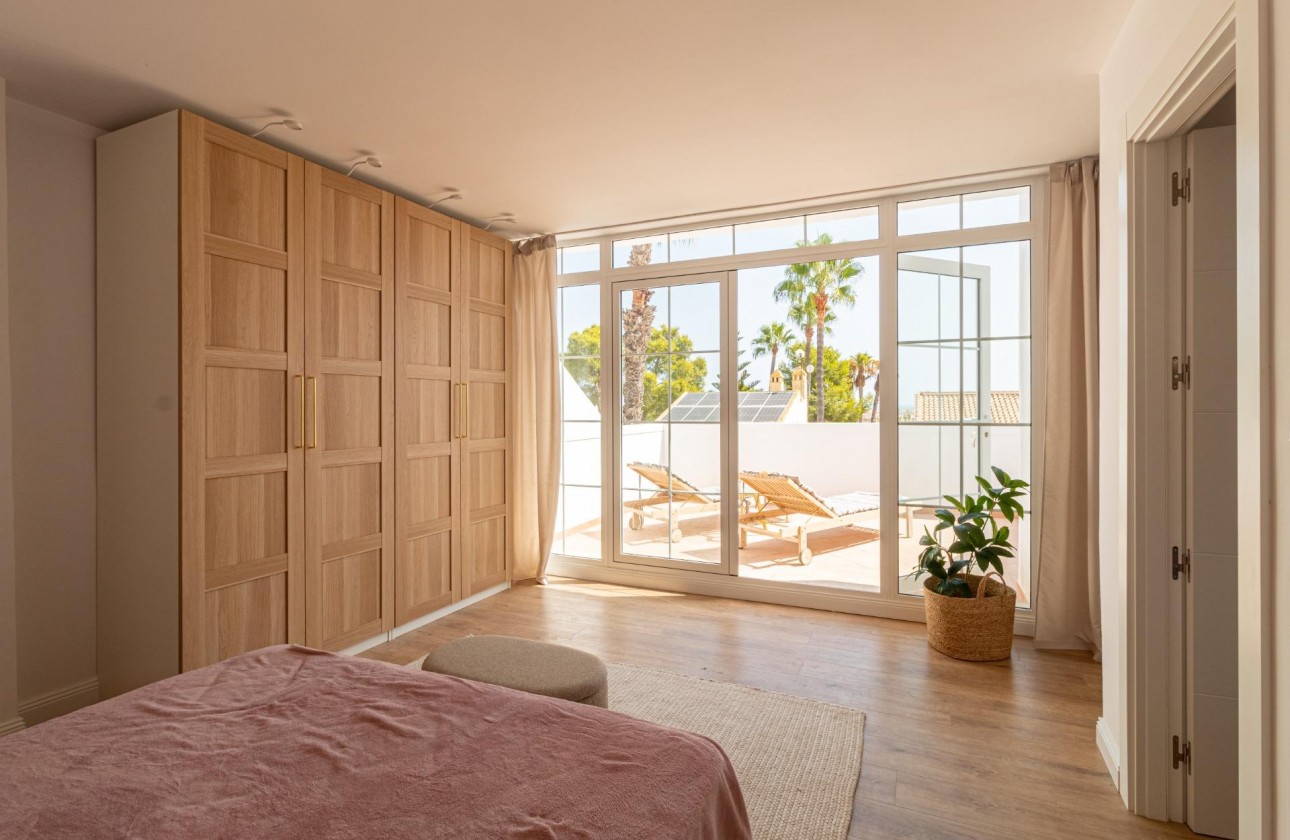 Revente - Villa - Orihuela Costa - Villamartin