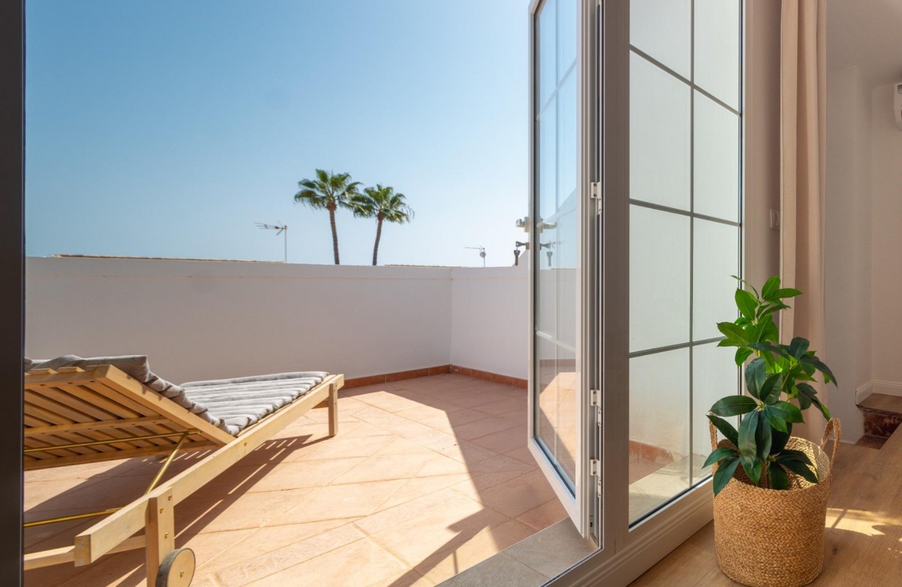 Revente - Villa - Orihuela Costa - Villamartin