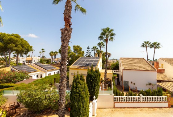 Revente - Villa - Orihuela Costa - Villamartin