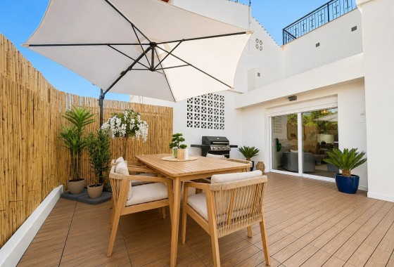 Revente - Villa - Orihuela Costa - Punta Prima