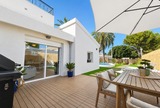 Revente - Villa - Orihuela Costa - Punta Prima