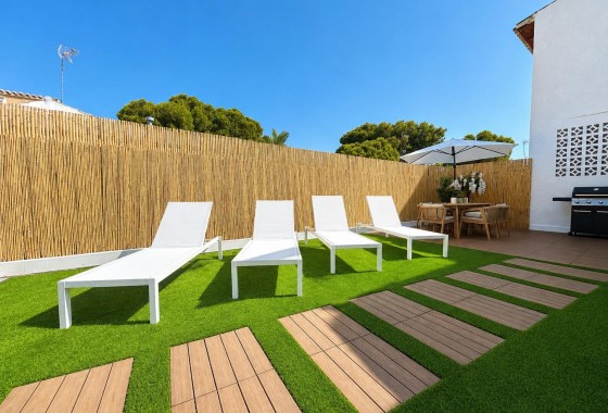 Revente - Villa - Orihuela Costa - Punta Prima