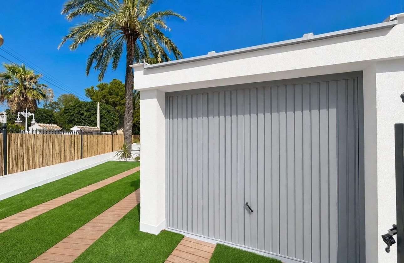 Revente - Villa - Orihuela Costa - Punta Prima