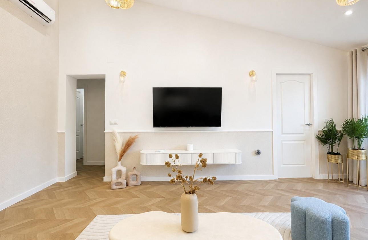 Revente - Villa - Orihuela Costa - Punta Prima