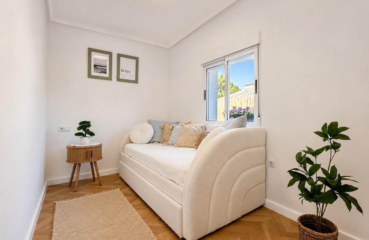 Revente - Villa - Orihuela Costa - Punta Prima