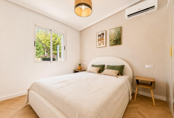 Revente - Villa - Orihuela Costa - Punta Prima