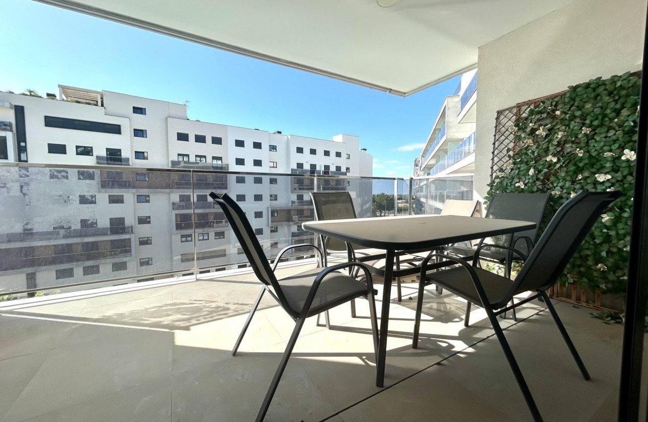 Reventa - Apartamento / piso - Dehesa de campoamor - Campoamor