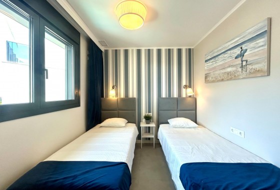 Reventa - Apartamento / piso - Dehesa de campoamor - Campoamor