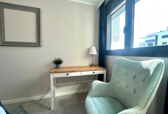 Reventa - Apartamento / piso - Dehesa de campoamor - Campoamor