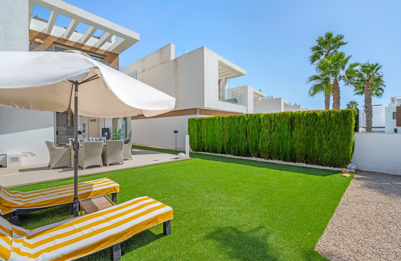Revente - Villa - Orihuela Costa - Villamartín