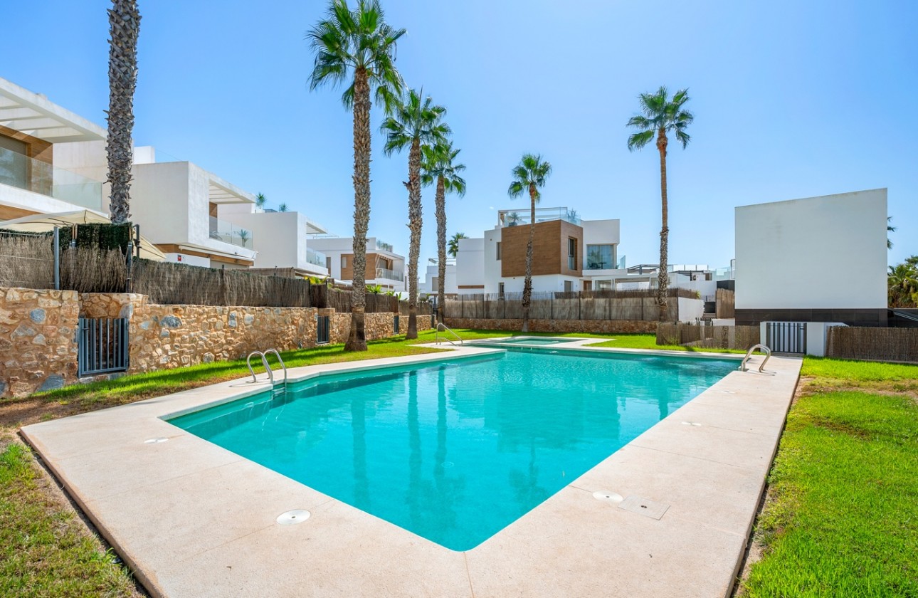Revente - Villa - Orihuela Costa - Villamartín