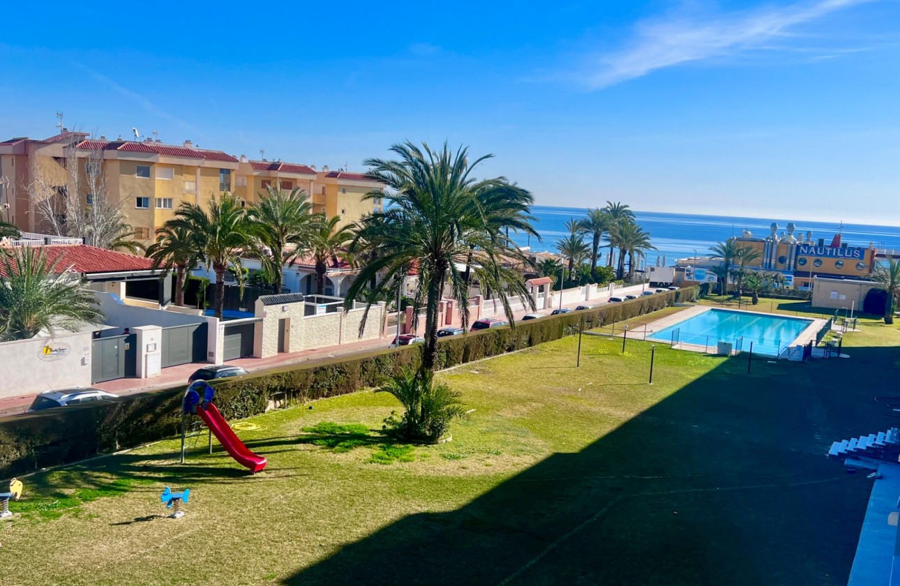 Revente - Appartement - Torrevieja - Punta prima