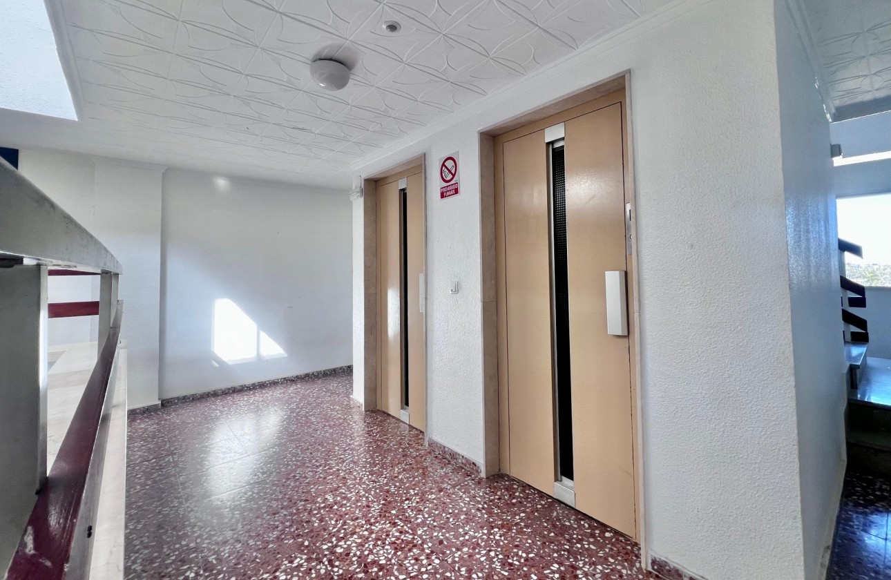 Revente - Appartement - Torrevieja - Punta prima