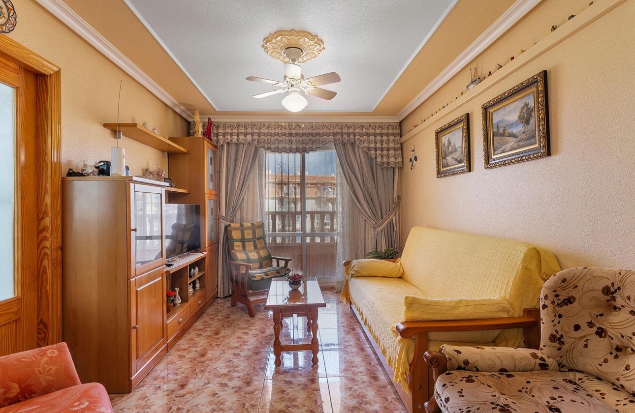 Revente - Appartement - Torrevieja - La Mata pueblo