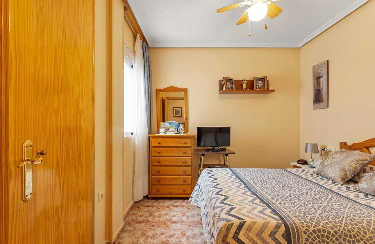 Revente - Appartement - Torrevieja - La Mata pueblo
