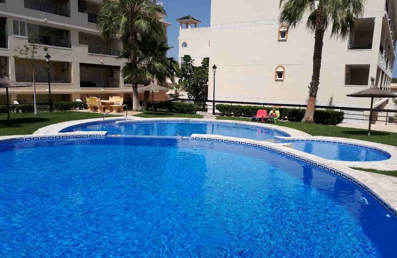 Resale - Apartment - Ground Floor - Orihuela Costa - Villamartín