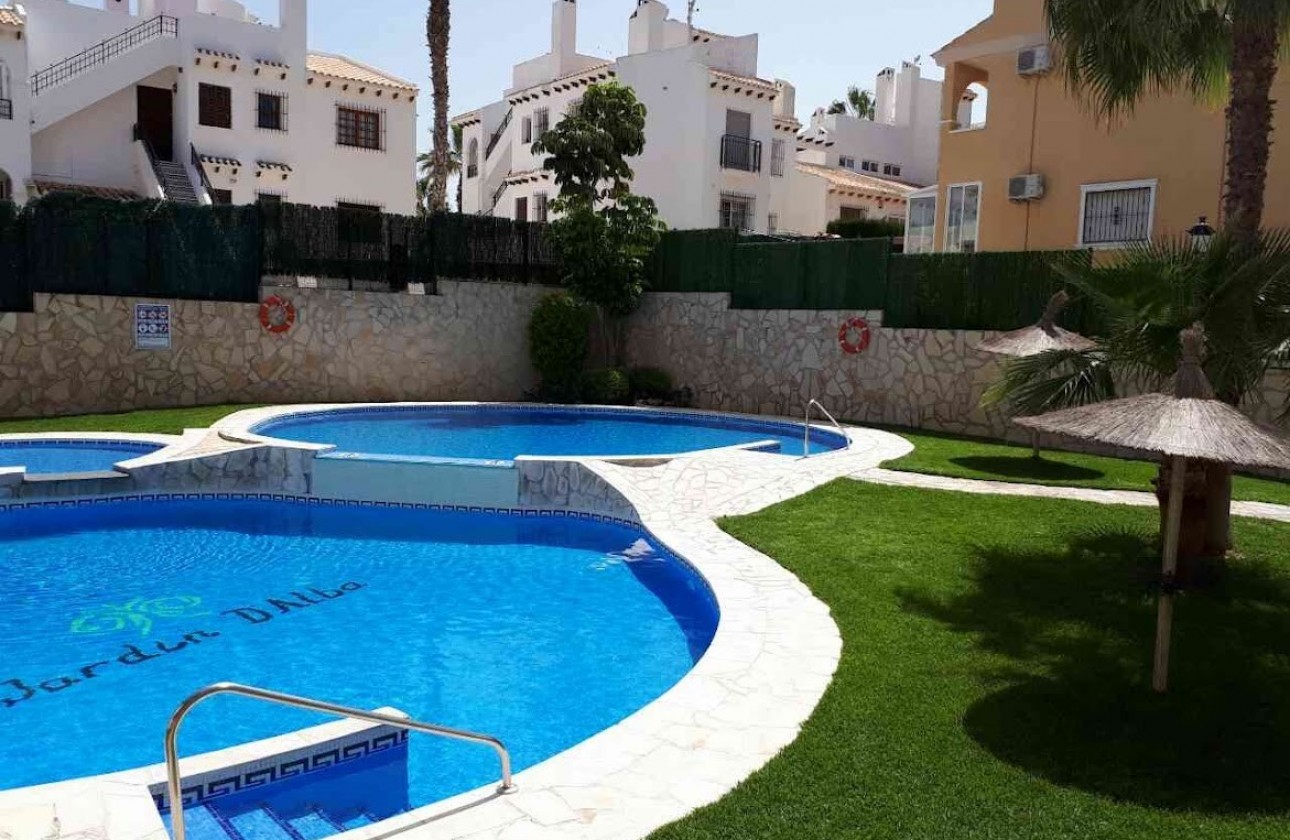Resale - Apartment - Ground Floor - Orihuela Costa - Villamartín