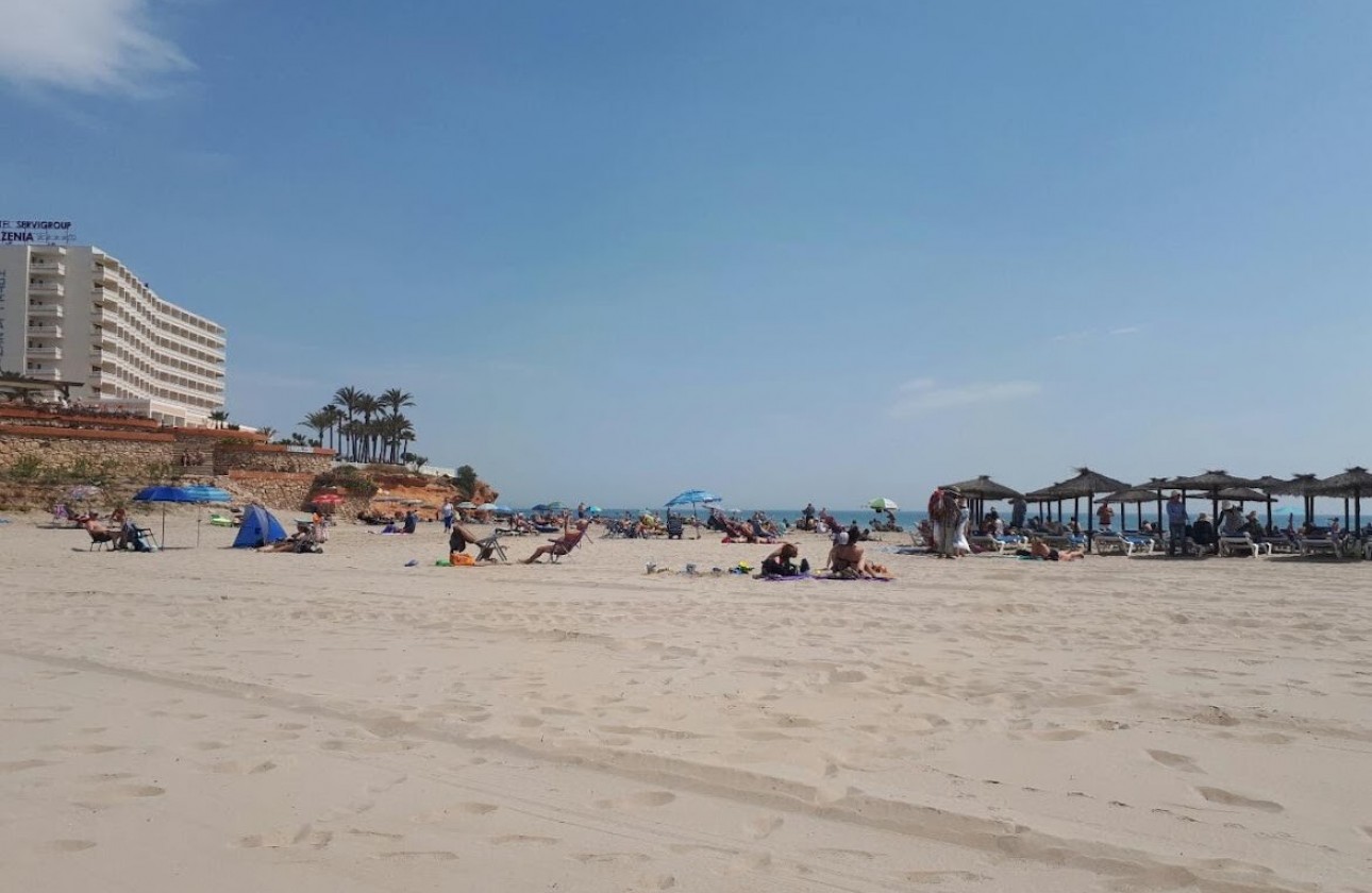 Resale - Apartment - Ground Floor - Orihuela Costa - Villamartín