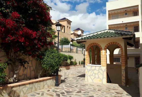 Resale - Apartment - Ground Floor - Orihuela Costa - Villamartín