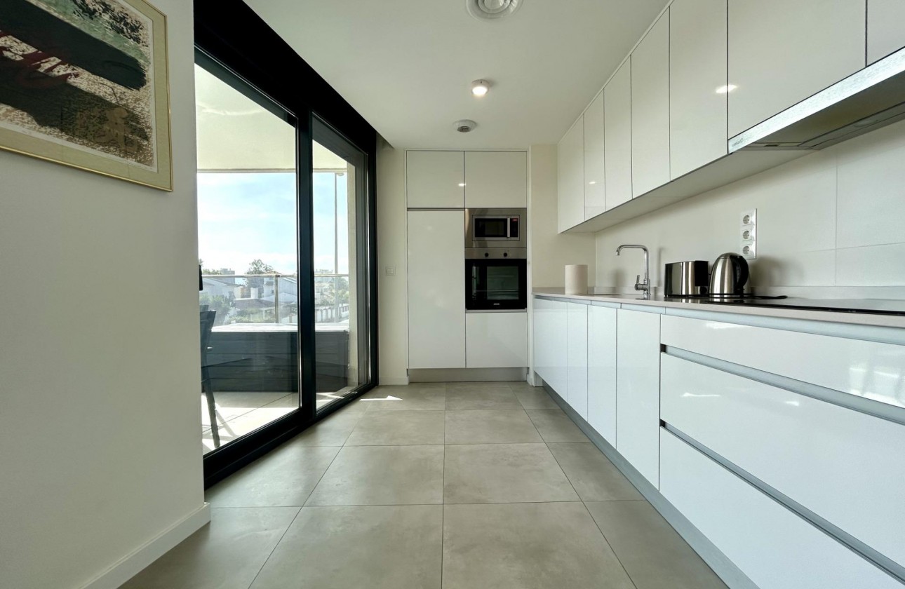 Reventa - Apartamento / piso - Dehesa de campoamor - Campoamor