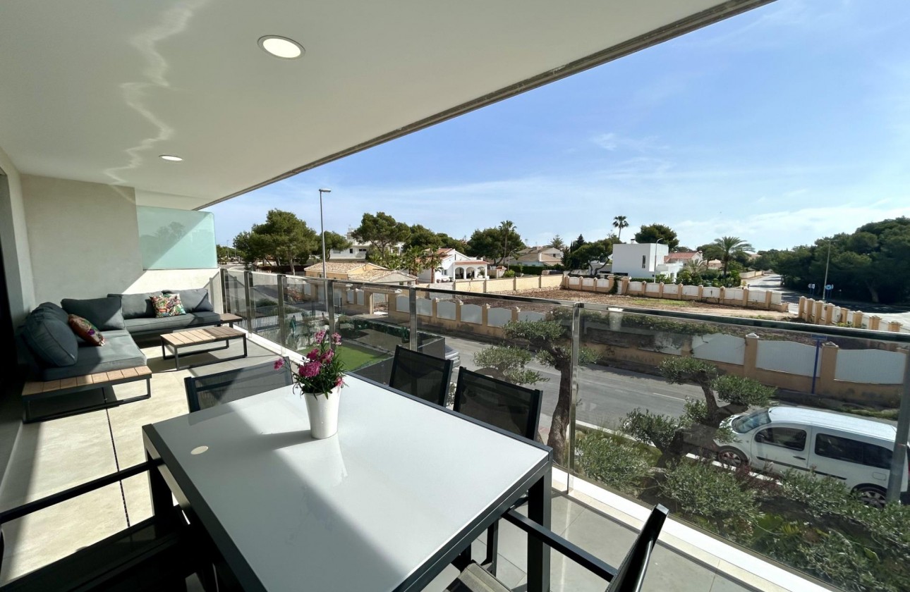 Reventa - Apartamento / piso - Dehesa de campoamor - Campoamor