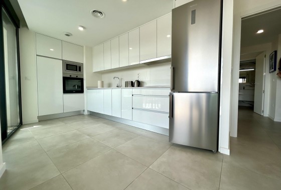 Reventa - Apartamento / piso - Dehesa de campoamor - Campoamor