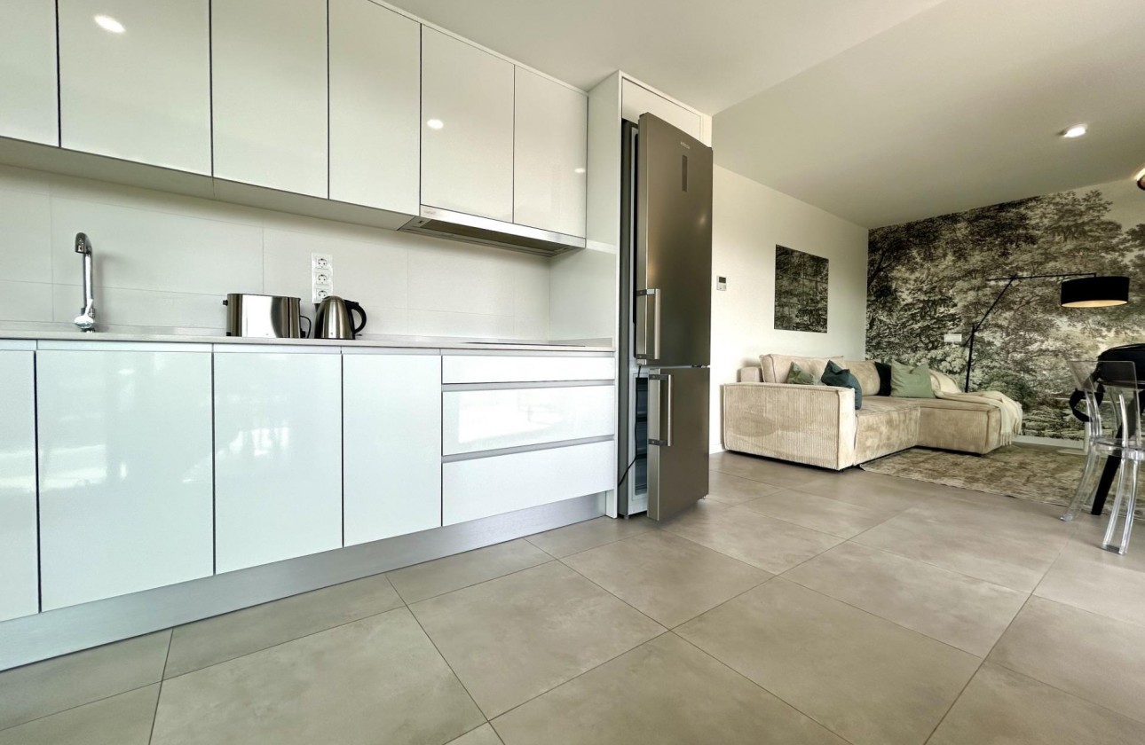 Reventa - Apartamento / piso - Dehesa de campoamor - Campoamor