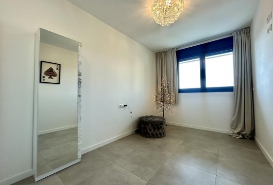 Reventa - Apartamento / piso - Dehesa de campoamor - Campoamor