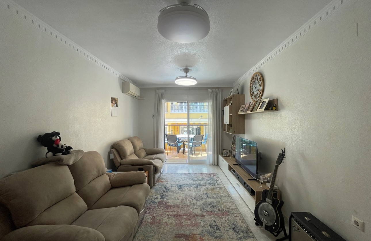 Resale - Apartment / flat - Algorfa