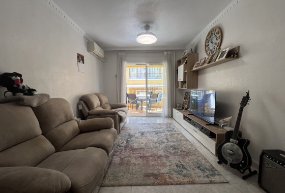 Resale - Apartment / flat - Algorfa