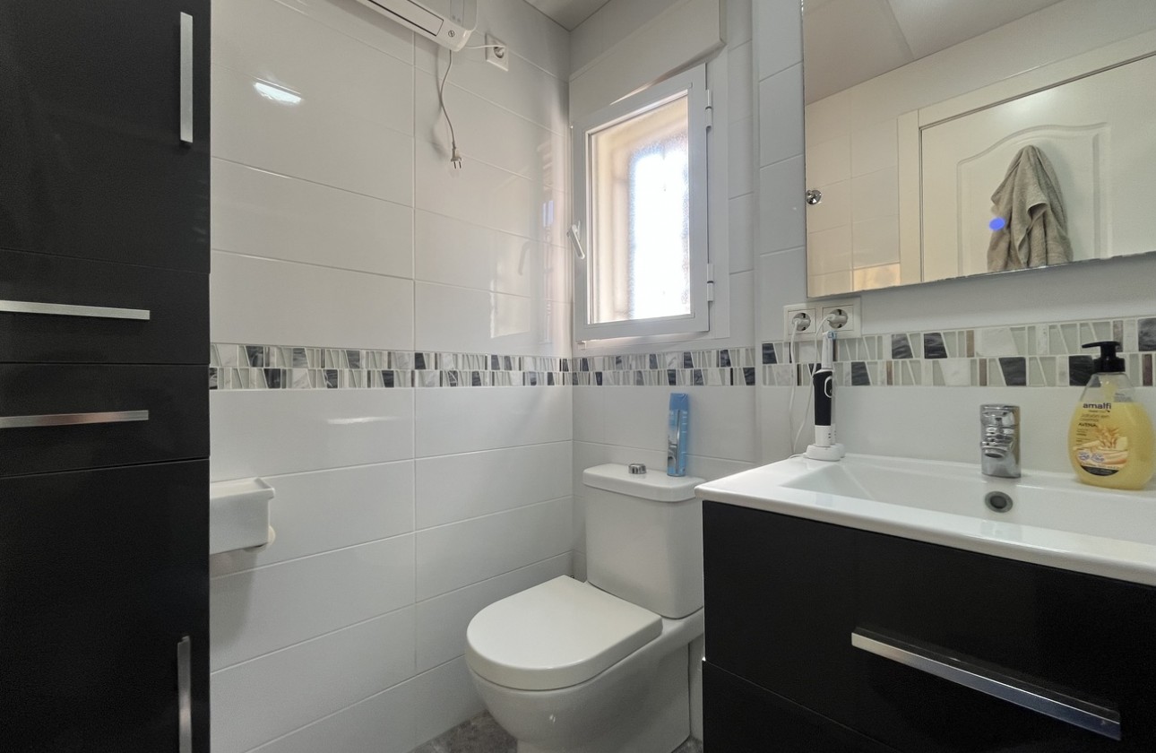 Resale - Apartment / flat - Algorfa